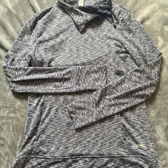 Marika long sleeved athletic mockneck top - Picture 2 of 5